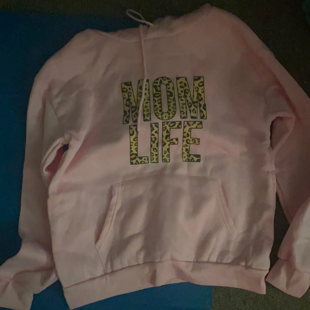 Sweatshirt with hood